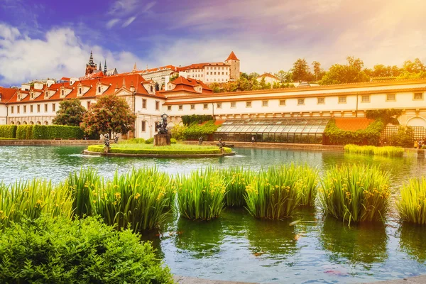 Valdštejnský palác zahrada v Praze — Stock fotografie