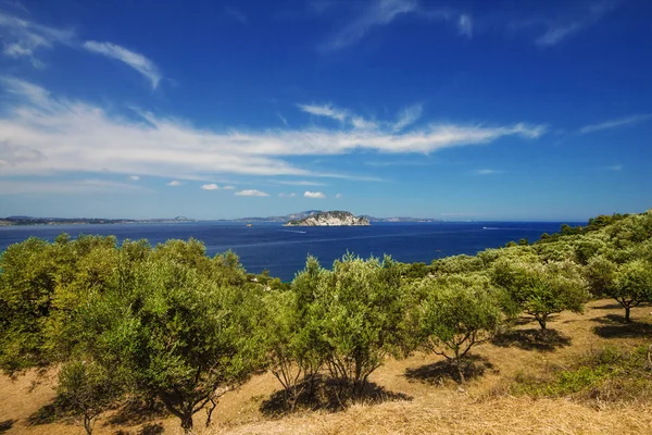 Rural part of Zakynthos with a view of Marathonisi islet — Stock Photo, Image