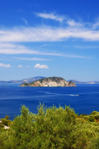 Marathonisi eilandje in de buurt van Zakynthos, Griekenland — Stockfoto