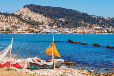 Zakynthos Town, Yunanistan - 25 Haziran 2015 manzaralı sahil kafe