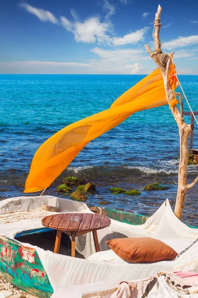 Kavárna u moře poblíž města Zakynthos, Řecko — Stock fotografie