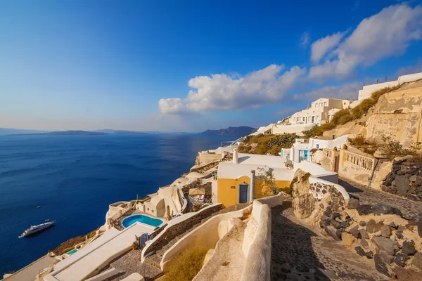 Oia dorf im Morgenlicht, santorini, griechenland — Stockfoto