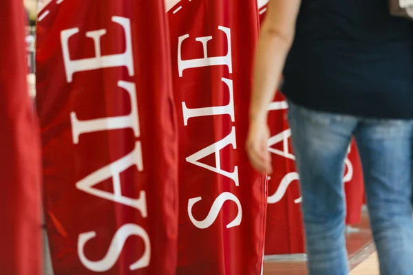 Bayrak kırmızı satışı işareti