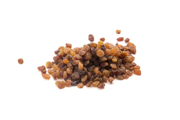 İzole kahverengi kuru üzüm