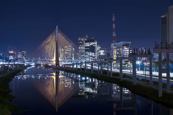 Estaiada 橋サンパウロ — ストック写真