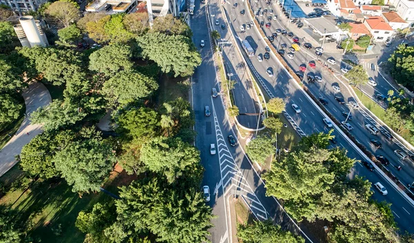 Letecký Pohled Provoz Maio Avenue Městě Sao Paulo Blízkosti Parku — Stock fotografie