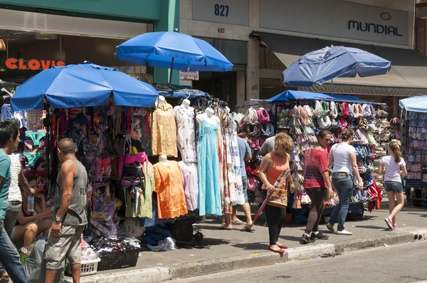 Tents of street vendors in the 25 March, city Sao Paulo, Brazil. — Stock Photo, Image