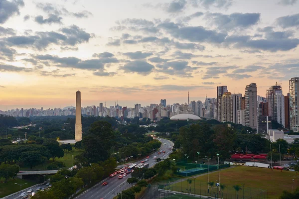 Sao Paulo city at nightfall, Brazil — Stok fotoğraf