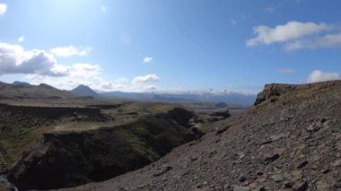 İzlanda, Laugavegur yürüyüş yolunda Markarfljotsgljufur Kanyonu 'nun zaman çizelgesi