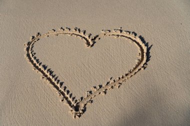 Kuma Hart 'ın çizimi, aşkın sembolü. İlişki ve birliktelik kavramı