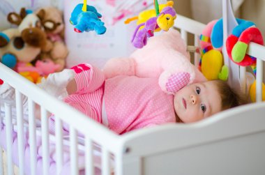 Bebek karyolası kullanılıyorsa bir adet