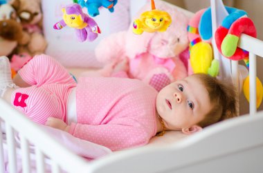 Bebek karyolası kullanılıyorsa bir adet