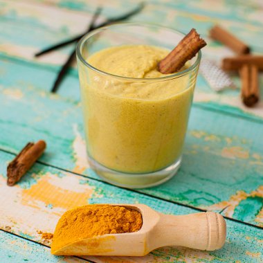 sağlıklı zerdeçal güler yüzlü