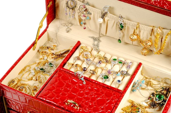 Caixa do tesouro cheia de ouro — Fotografia de Stock
