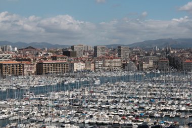 liman kenti Marsilya görüntülemek