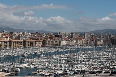 liman kenti Marsilya görüntülemek