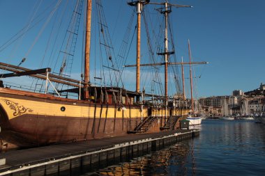 Port Marsilya