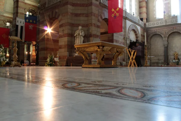 La iglesia interior — Foto de Stock