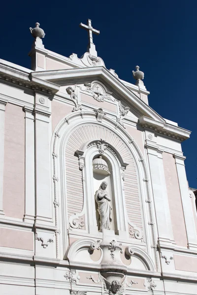 Katholische Kirche — Stockfoto