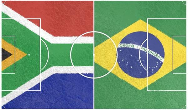 Brazilië VS Zuid-Afrika. Voetbalveld getextureerde door vlaggen — Stockfoto
