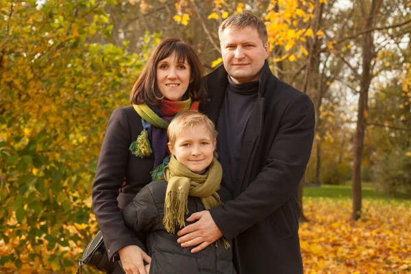 Happy Family Embracing Autumn Park Outdoors Love Care Positive Relations — Stock Photo, Image