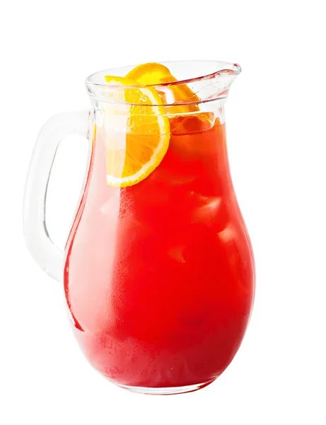 Lemonade Pitcher. Strawberry Lemonade Drink with Ice and Orange — Stok fotoğraf