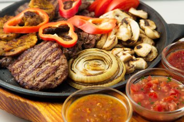 Meksika yemekleri mega ızgara tava