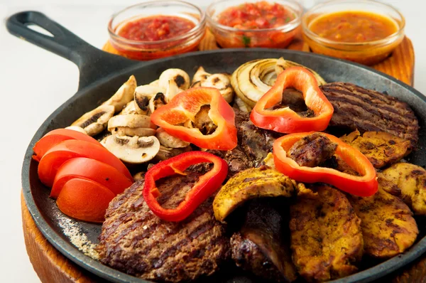 The mexican dishes mega grill pan — Stock Photo, Image