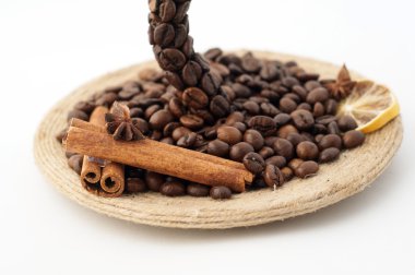 Kahve çekirdekleri ile yapılan Kupası