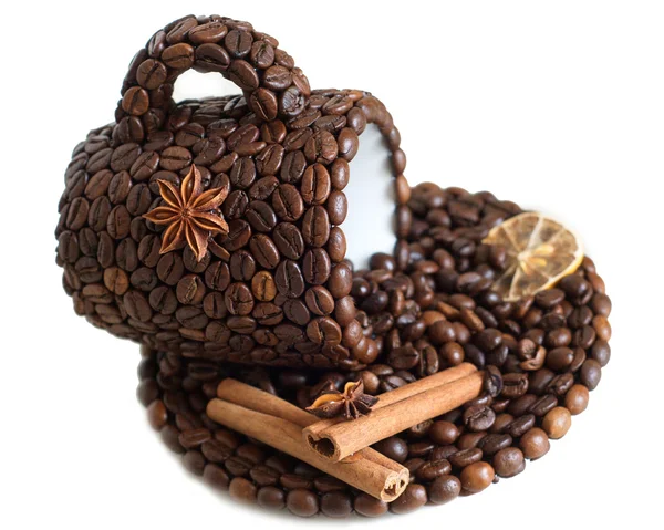 The cup made of coffee beans — Stock Photo, Image