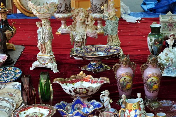 Porcelana objetos antigos — Fotografia de Stock