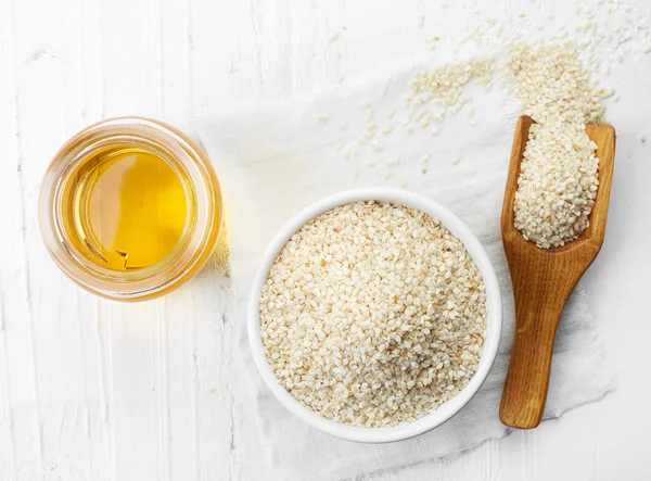 Sezamový olej a Sezamová semínka — Stock fotografie