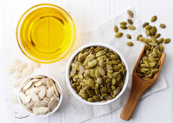 Pumpkin seed oil — Stock Photo, Image