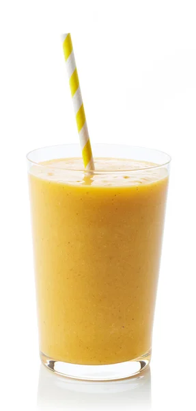 Verre de smoothie aux pêches — Photo