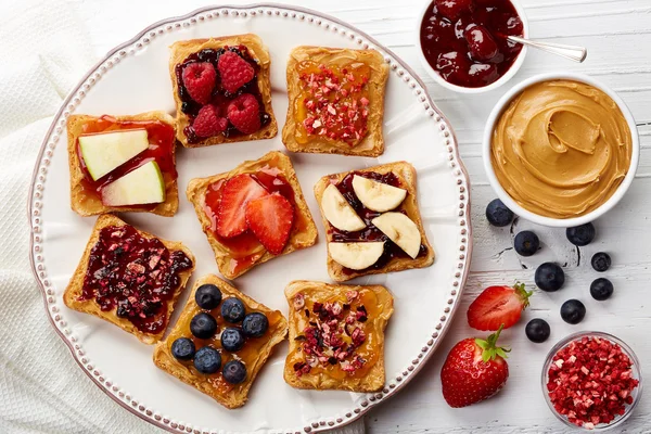 Peanut butter sandwiches — Stock Photo, Image