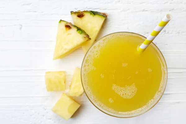 Glass of fresh pineapple juice — Stock Photo, Image