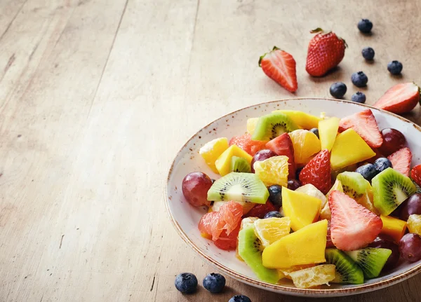 Salada de frutas frescas — Fotografia de Stock
