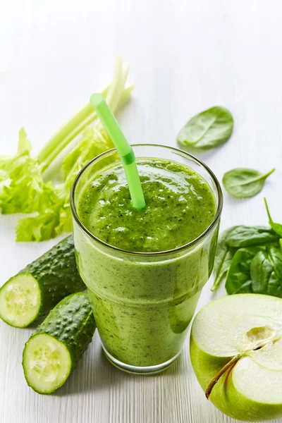 Gesunder grüner Smoothie — Stockfoto