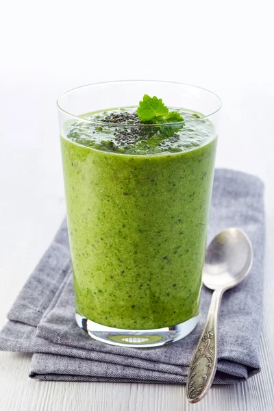 Zdravý zelený smoothie — Stock fotografie
