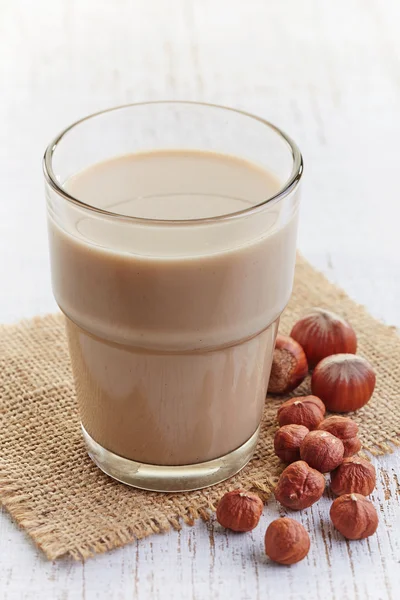 Haselnussmilch — Stockfoto