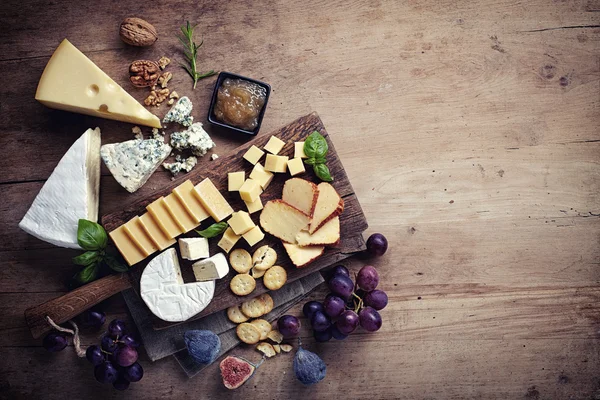 Cheese plate — Stock Photo, Image