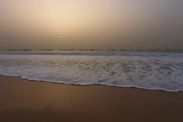 Barcos de pescadores no Nouakchott, Mauritânia (ao pôr do sol ) Imagens De Bancos De Imagens