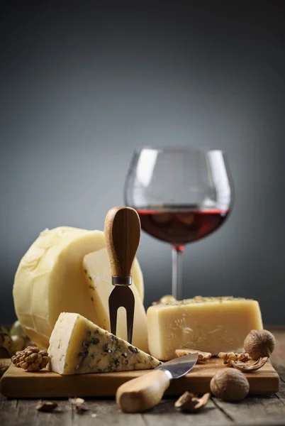 Vino y queso —  Fotos de Stock