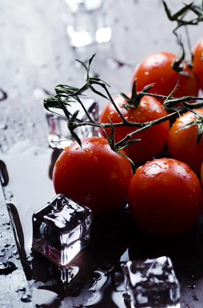 Tomates cereja — Fotografia de Stock