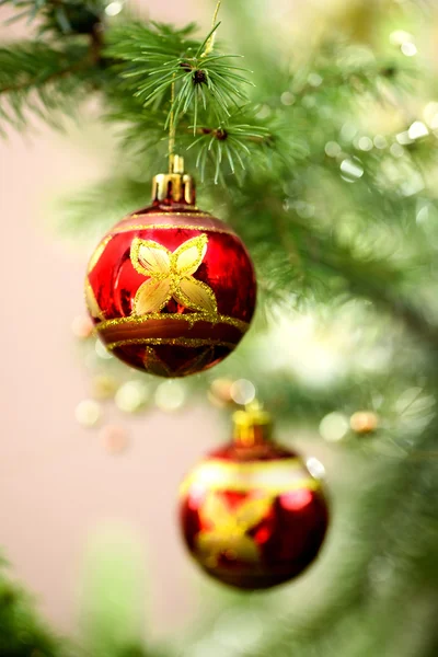 Enfeites de Natal vermelho — Fotografia de Stock