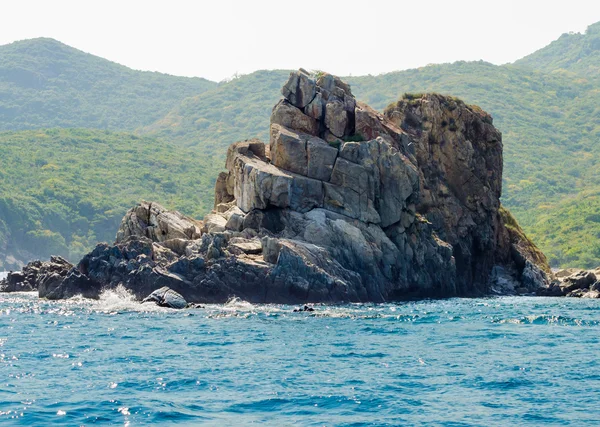 Gran costa rocosa — Foto de Stock