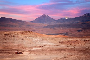 San Pedro de Atacama yakınındaki volkan licancabur