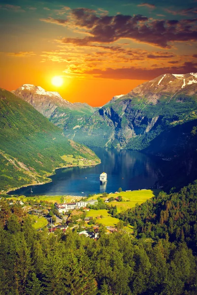 Norra norska fjordar. — Stockfoto