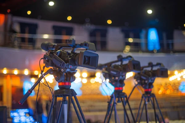 Salgın Sırasında Izleyicilerin Olmadığı Bir Salonda Konser Veriliyor — Stok fotoğraf