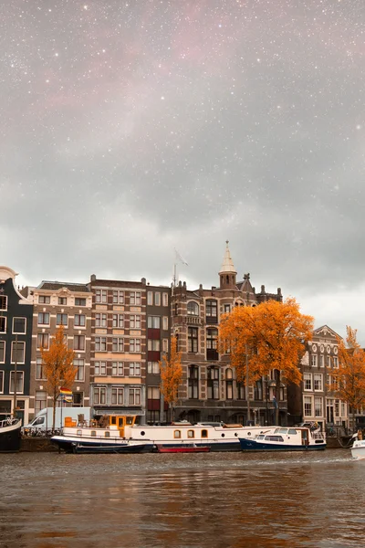 Amsterdam outono noite — Fotografia de Stock